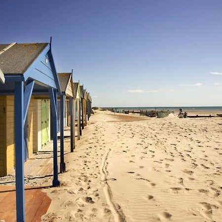 Panoramic Sea Views In Beachfront Apt W Balcony Bognor Regis Extérieur photo